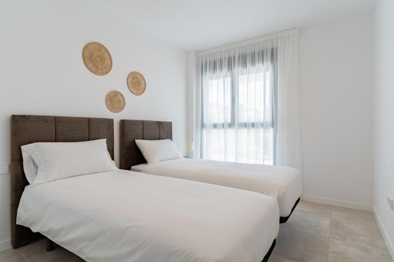 Cosy And Centrally Located Apartment In Естепона Екстериор снимка