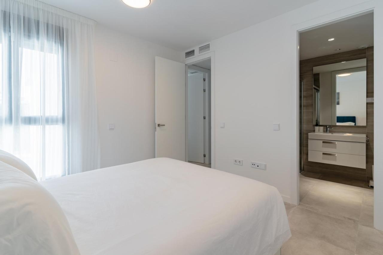 Cosy And Centrally Located Apartment In Естепона Екстериор снимка